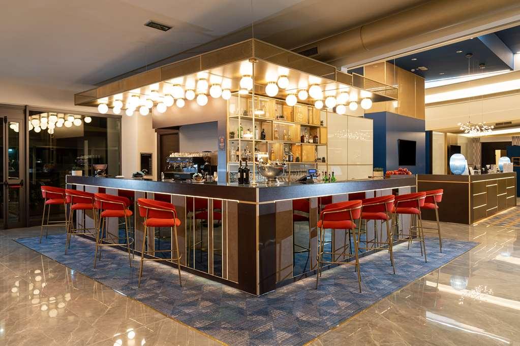 Doubletree By Hilton Milan Malpensa Solbiate Olona Hotel Restaurant photo
