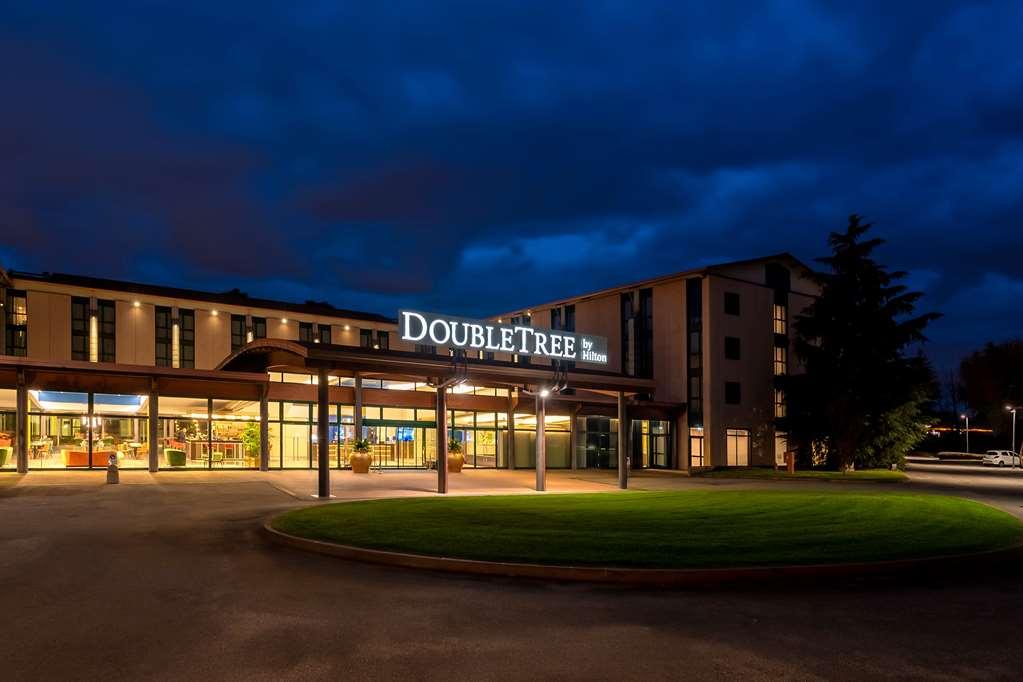Doubletree By Hilton Milan Malpensa Solbiate Olona Hotel Exterior photo