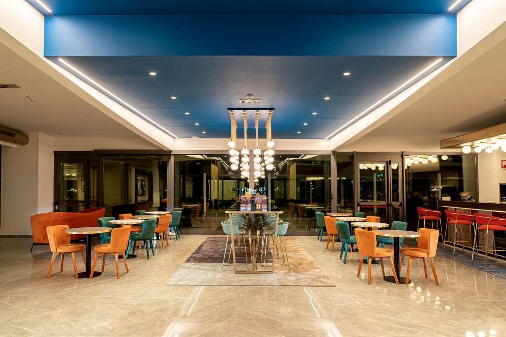 Doubletree By Hilton Milan Malpensa Solbiate Olona Hotel Restaurant photo